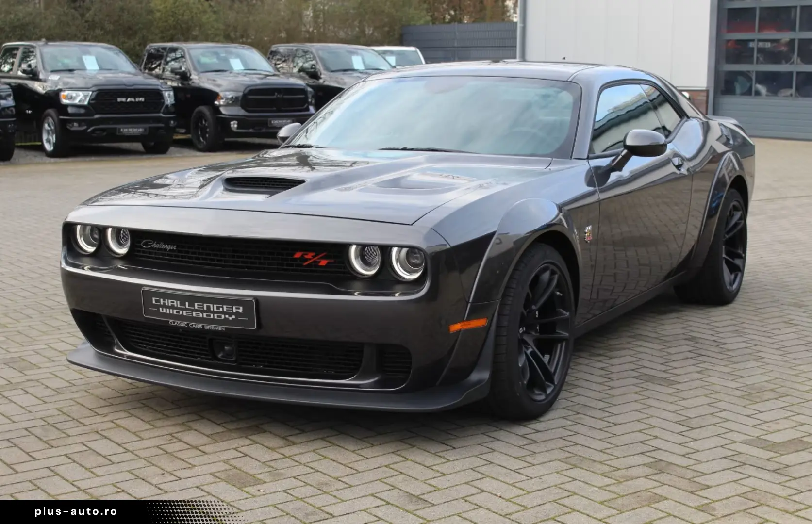 Dodge Challenger  6 4L Scat Pack Widebody