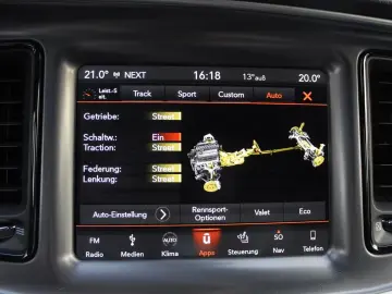 Dodge Challenger  6 4L Scat Pack Widebody