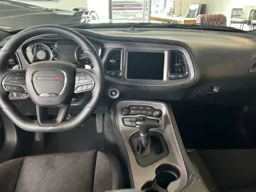 Dodge Challenger  6 4L Scat Pack Widebody