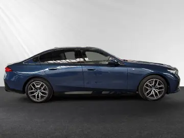 BMW 530e M Sport AHK Panorama Head-Up