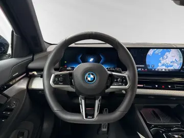 BMW 530e M Sport AHK Panorama Head-Up