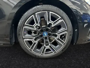 BMW 530e M Sport AHK Pano Autobahnass. 20 LMR