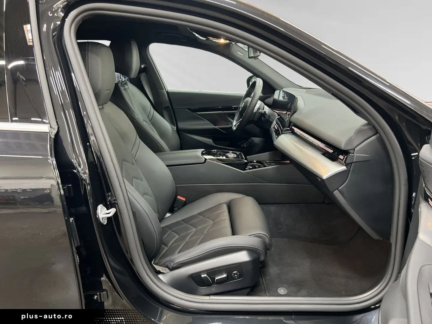 BMW 530e M Sport AHK Pano Autobahnass. 20 LMR