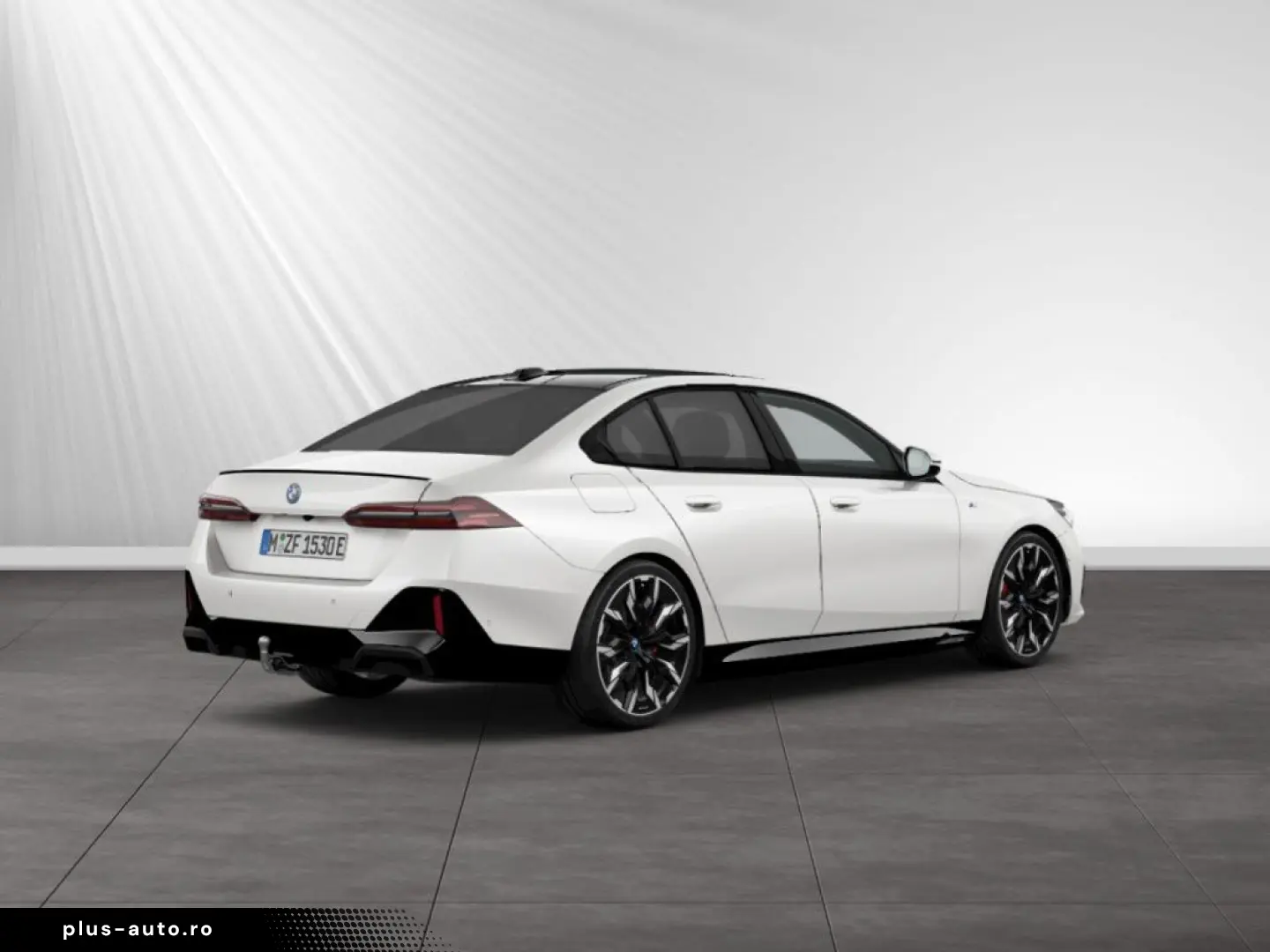 BMW 530e M Sport Pro AHK Pano 21 LMR B&W