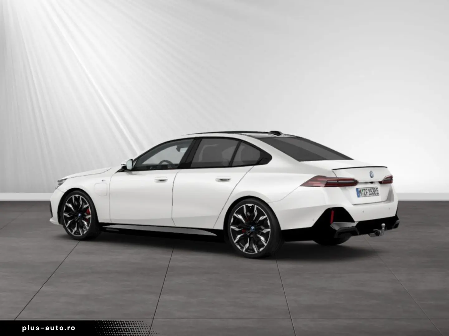 BMW 530e M Sport Pro AHK Pano 21 LMR B&W