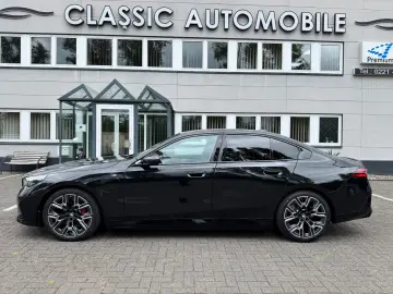 BMW 530 e xDrive M Sportpaket Pro Pano 360 Kam 20 Zo