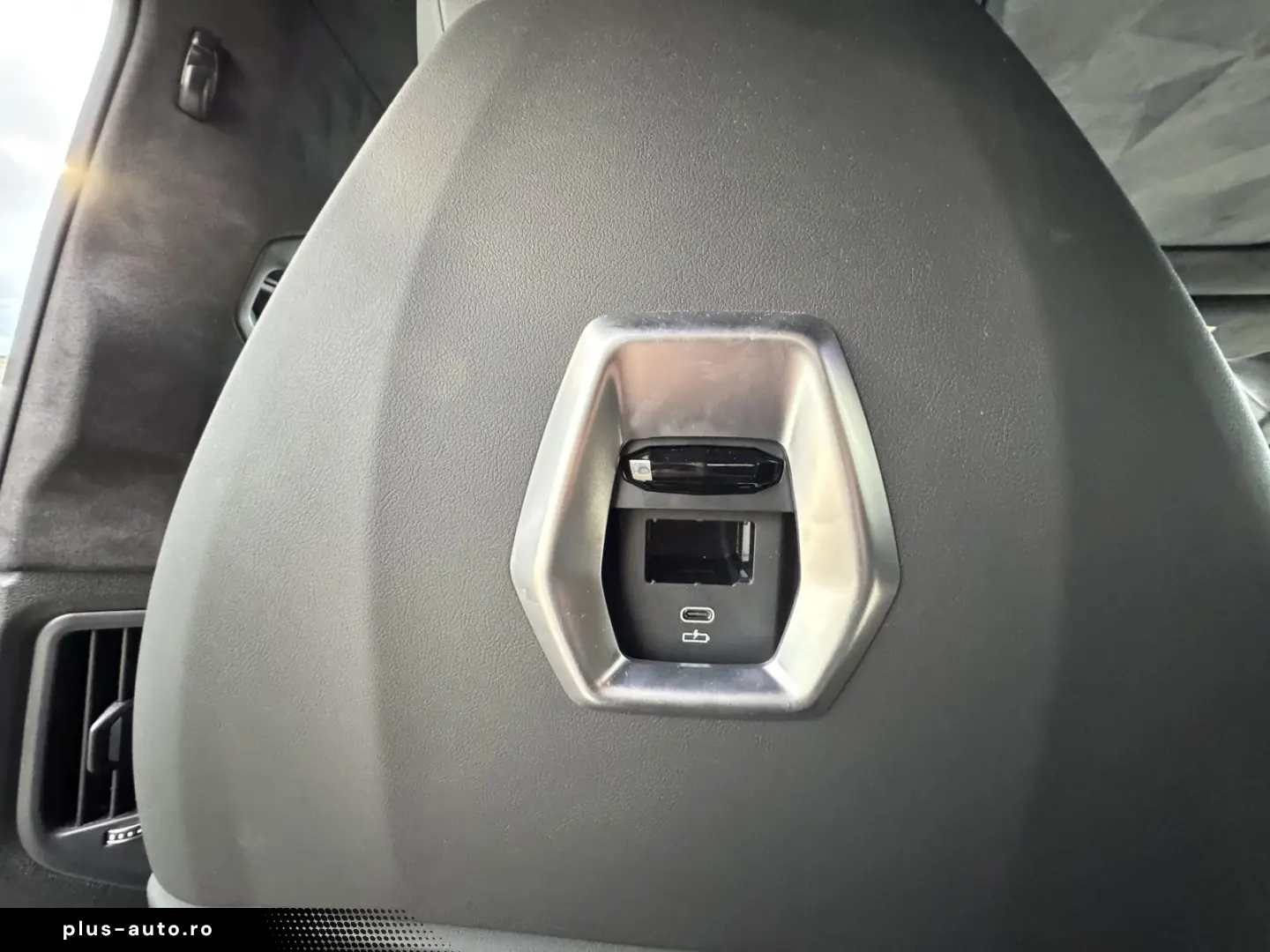 BMW XM 50e AHK Sitzklima Autobahnas h&k Massage 360