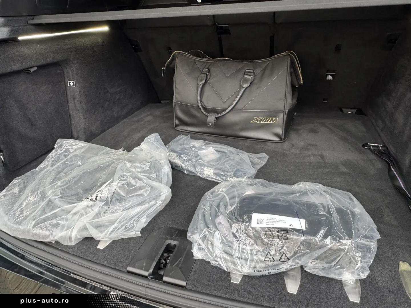 BMW XM 50e AHK Sitzklima Autobahnas h&k Massage 360