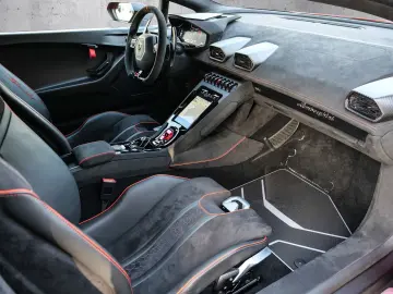 Lamborghini Huracán Sterrato Arancio Xanto