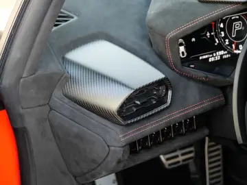 Lamborghini Huracán Sterrato Arancio Xanto