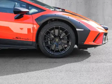 Lamborghini Huracán Sterrato Arancio Xanto