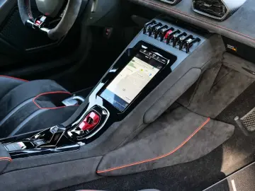 Lamborghini Huracán Sterrato Arancio Xanto