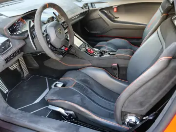 Lamborghini Huracán Sterrato Arancio Xanto