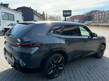 BMW XM 50 e Aut. Bowers & Wilkins - Iconic Glow