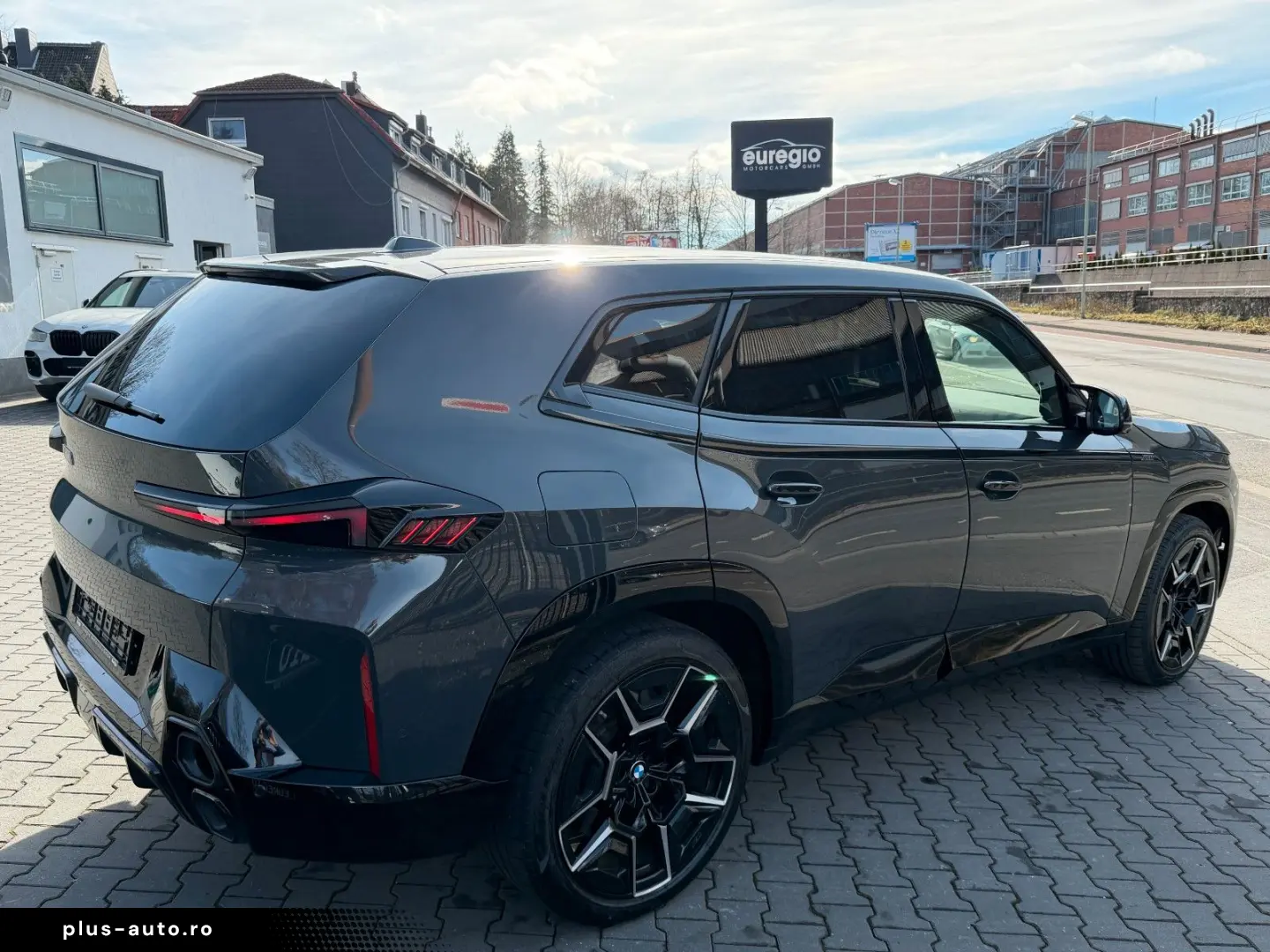 BMW XM 50 e Aut. Bowers & Wilkins - Iconic Glow