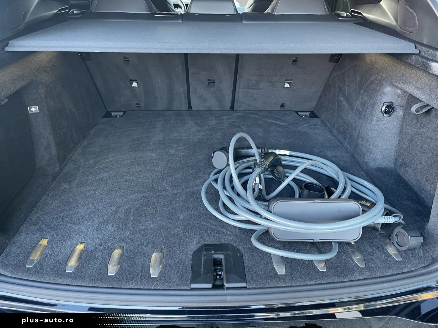 BMW XM 50e 22  AHK 360  ACC Wärmepaket