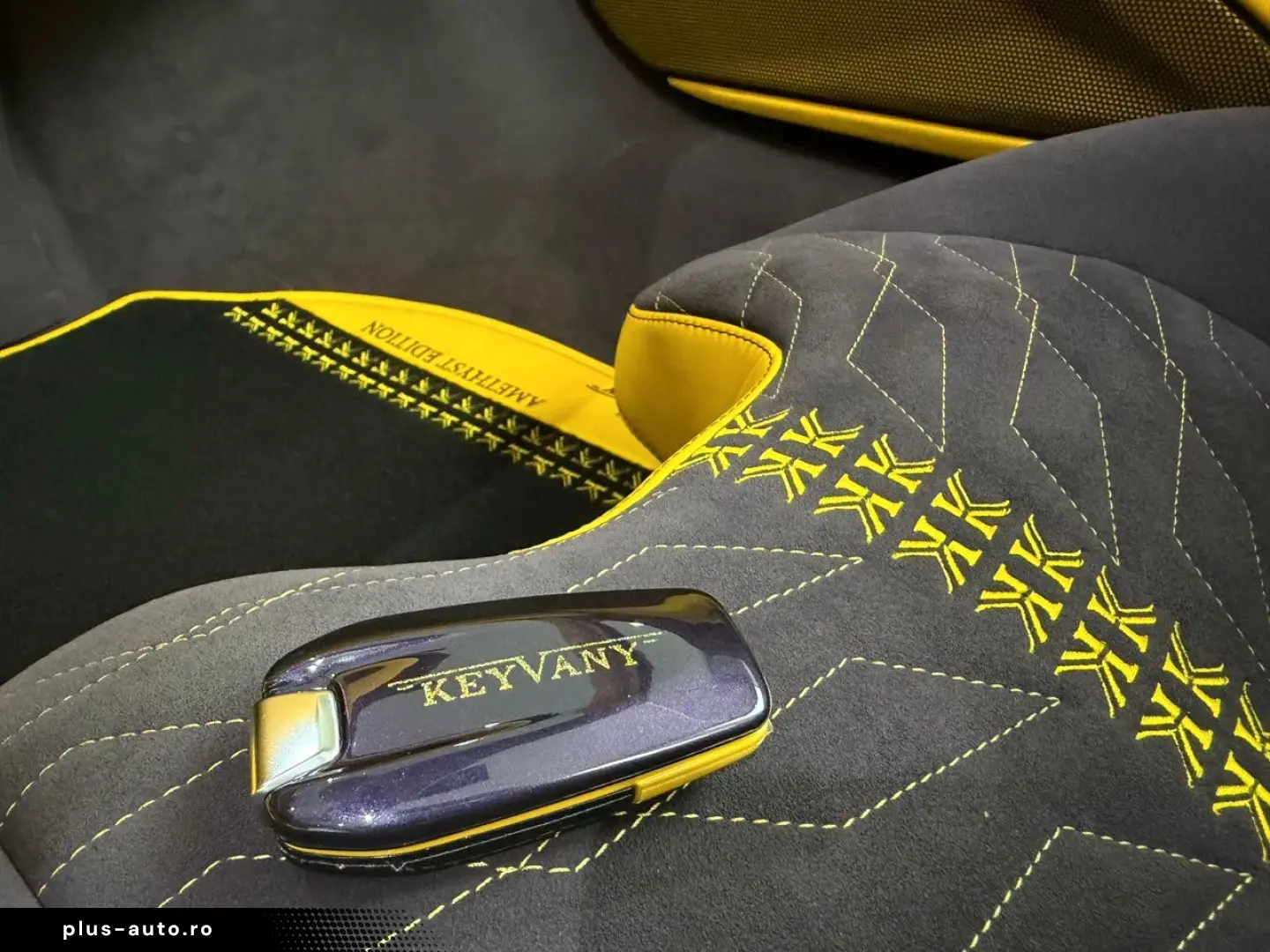 FERRARI F8   SPIDER CARBON KEYVANY AMETHYST EDITION1OF1!