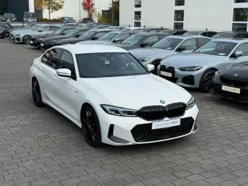 BMW 330 i xD M Sport HuD ACC HiFi DAB AHK Komfort