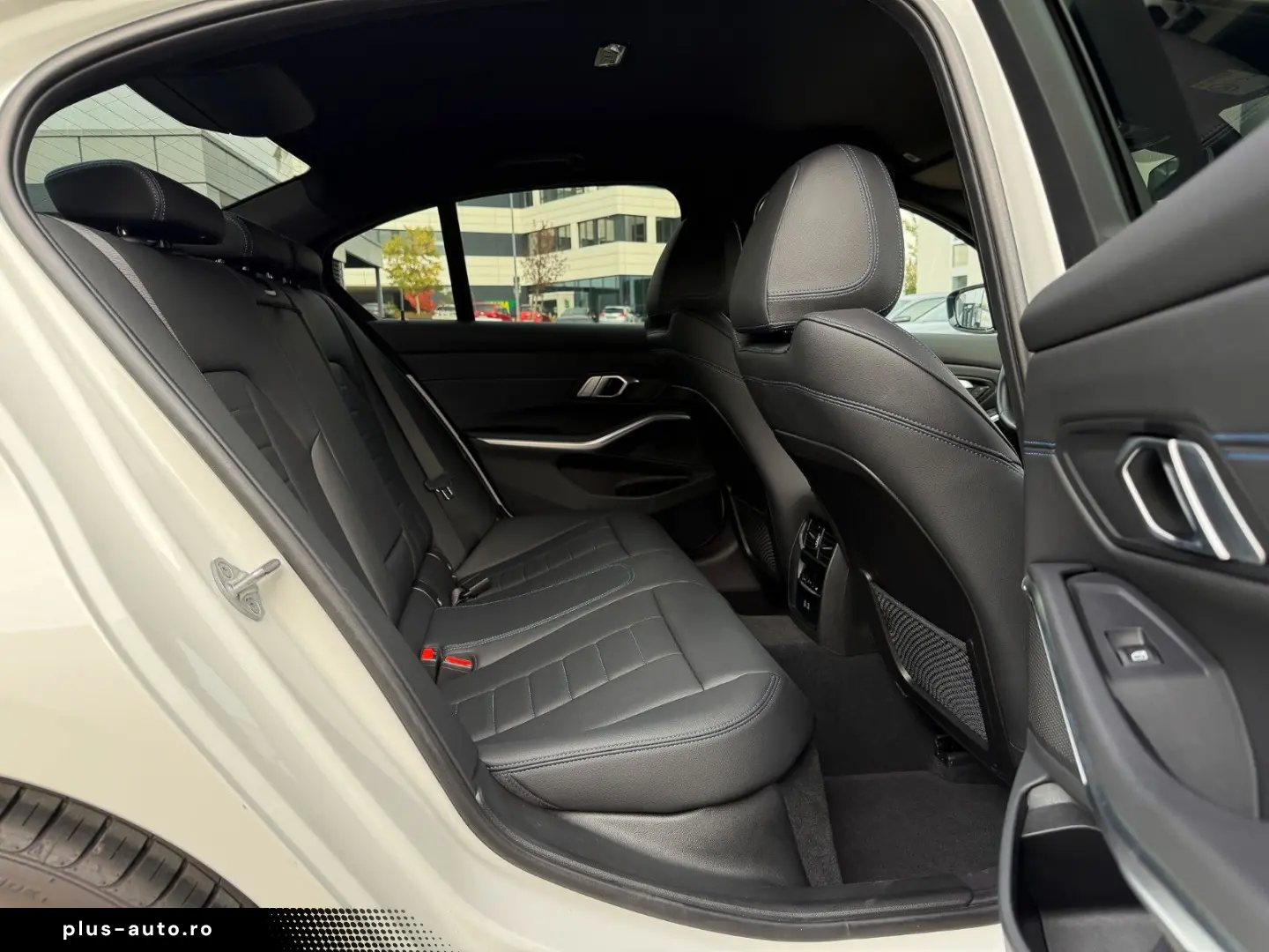 BMW 330 i xD M Sport HuD ACC HiFi DAB AHK Komfort