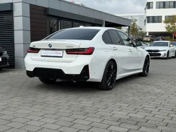 BMW 330 i xD M Sport HuD ACC HiFi DAB AHK Komfort
