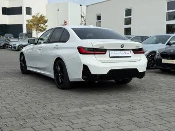 BMW 330 i xD M Sport HuD ACC HiFi DAB AHK Komfort