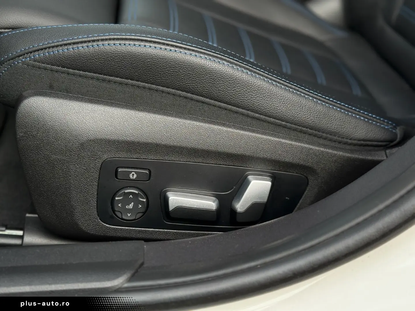 BMW 330 i xD M Sport HuD ACC HiFi DAB AHK Komfort