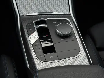 BMW 330 i xD M Sport HuD ACC HiFi DAB AHK Komfort