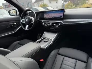 BMW 330 i xD M Sport HuD ACC HiFi DAB AHK Komfort
