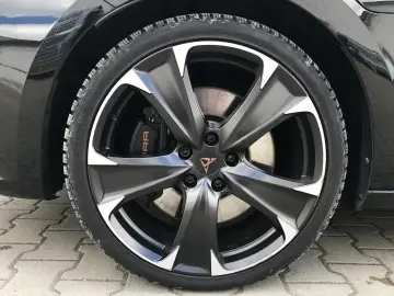 Cupra Leon 1.4 (180 kW System) VZ