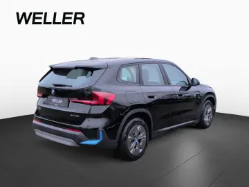 BMW iX1 xD 30 LED Parkassist Sitzh Adapt. M Fahrwerk