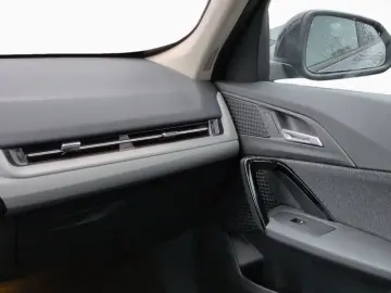 BMW iX1 xD 30 LED Parkassist Sitzh Adapt. M Fahrwerk