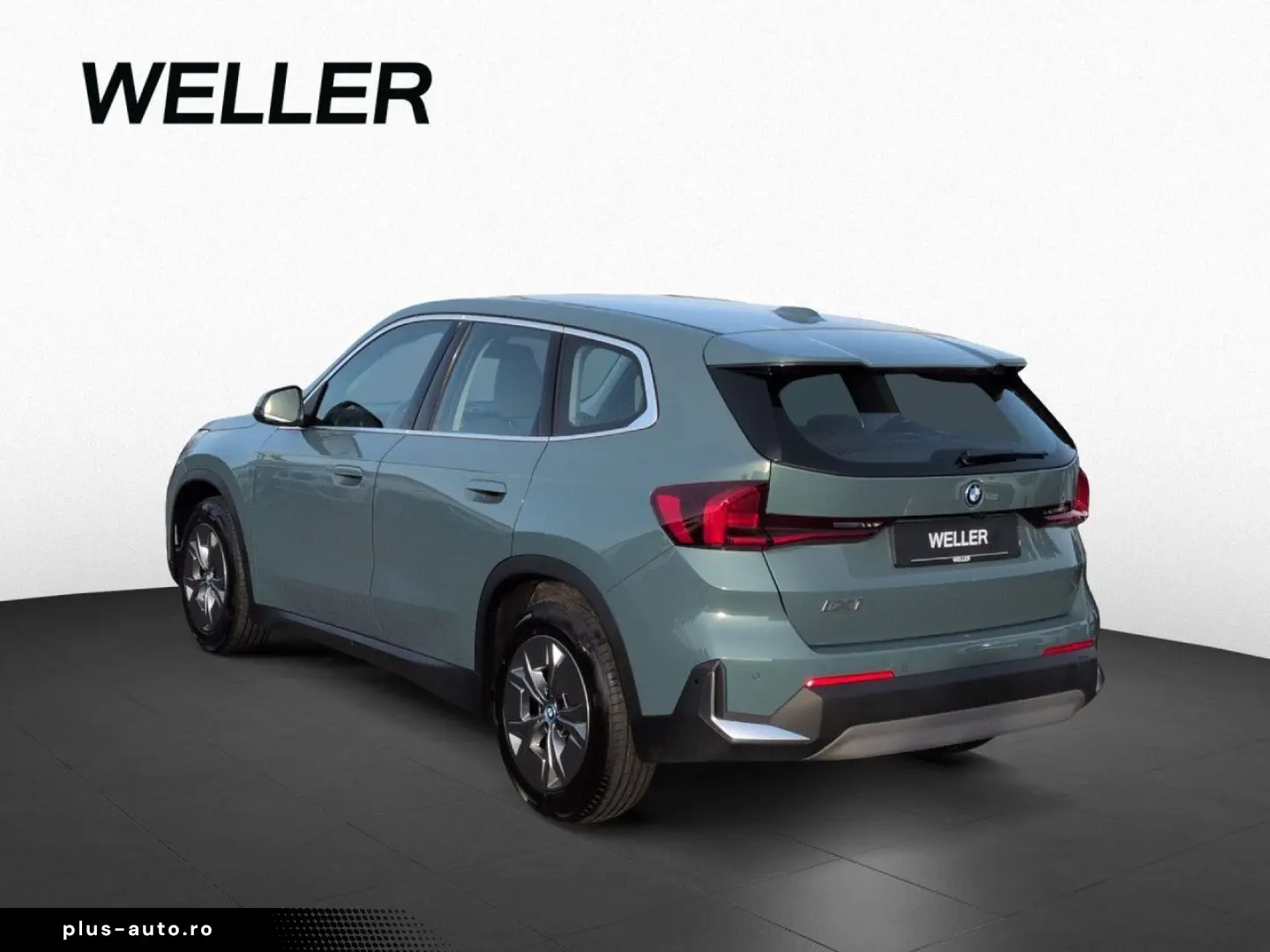 BMW iX1 xDrive30 LED LiveCock  Kam Adap. M Fahrwerk