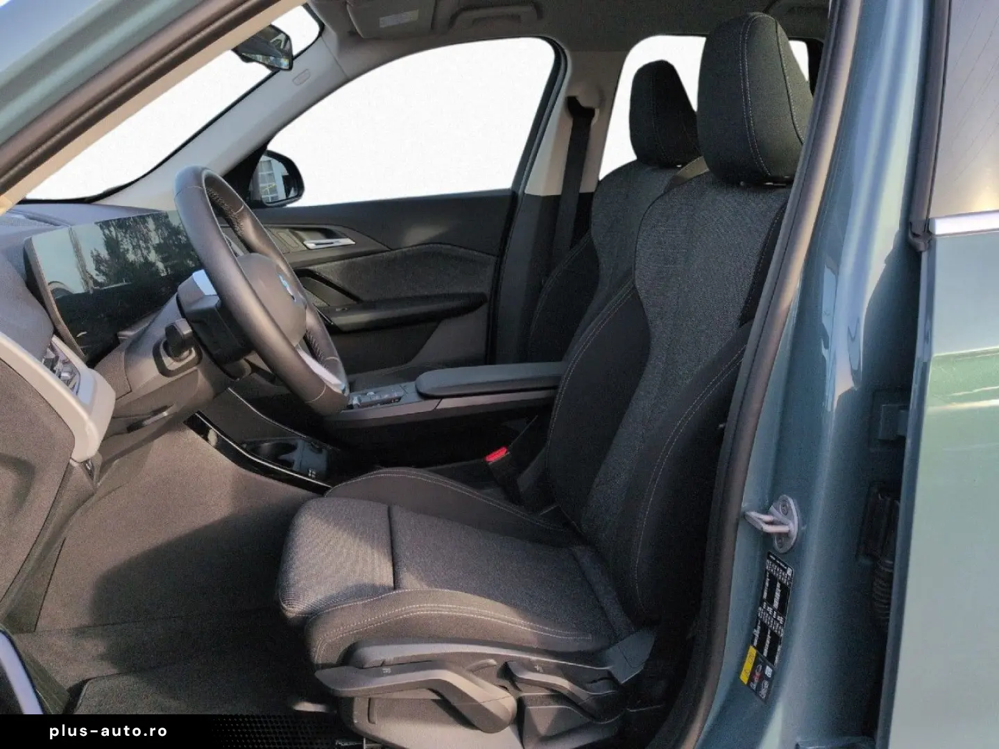 BMW iX1 xDrive30 LED LiveCock  Kam Adap. M Fahrwerk