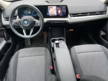 BMW iX1 xDrive 30 AD Navi Digitales Cockpit Soundsys