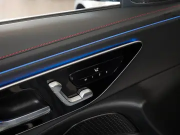 MERCEDES-BENZ E 53 AMG 4M    AMG MEMO 360 DISTR KAMERA PANO