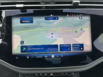 MERCEDES-BENZ E 400e 4M AMG Premium Night SUPERSCREEN Pano