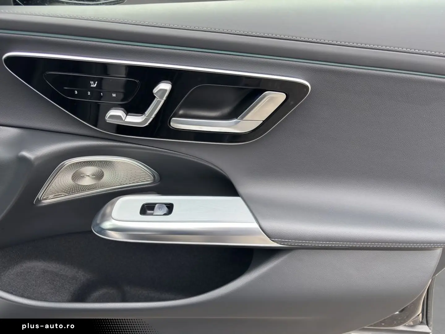 MERCEDES-BENZ E 400e 4M AMG Premium Night SUPERSCREEN Pano