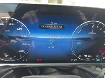 MERCEDES-BENZ E 400e 4M AMG Premium Night SUPERSCREEN Pano