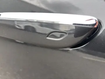 MERCEDES-BENZ E 400e 4M AMG Premium Night SUPERSCREEN Pano