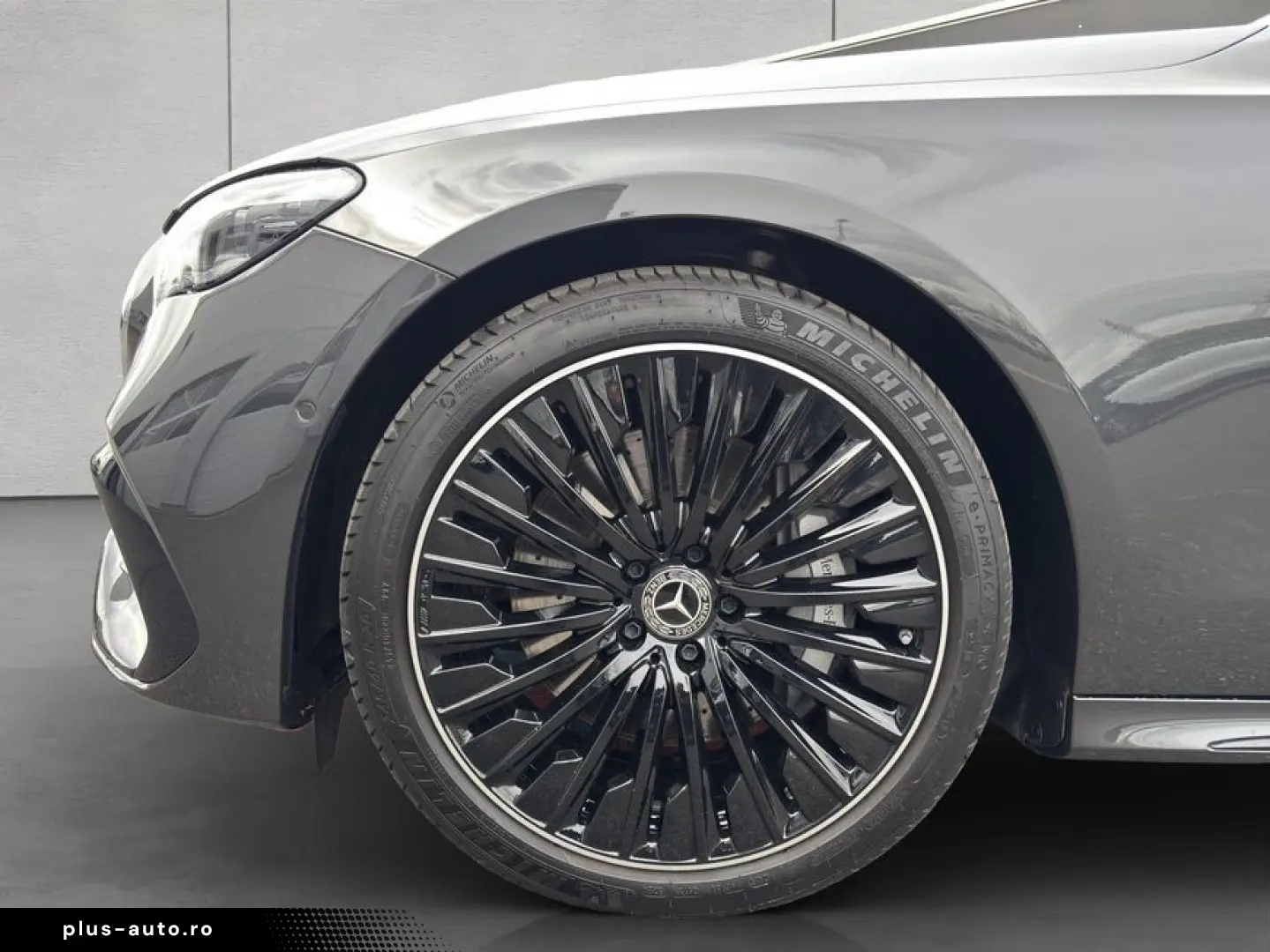 MERCEDES-BENZ E 400e 4M AMG Premium Night SUPERSCREEN Pano