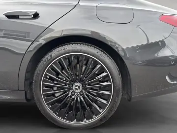 MERCEDES-BENZ E 400e 4M AMG Premium Night SUPERSCREEN Pano