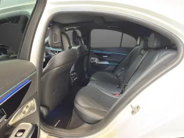 MERCEDES-BENZ E 400 e 4M AMG Superscreen HUD  Airmat&hellip;