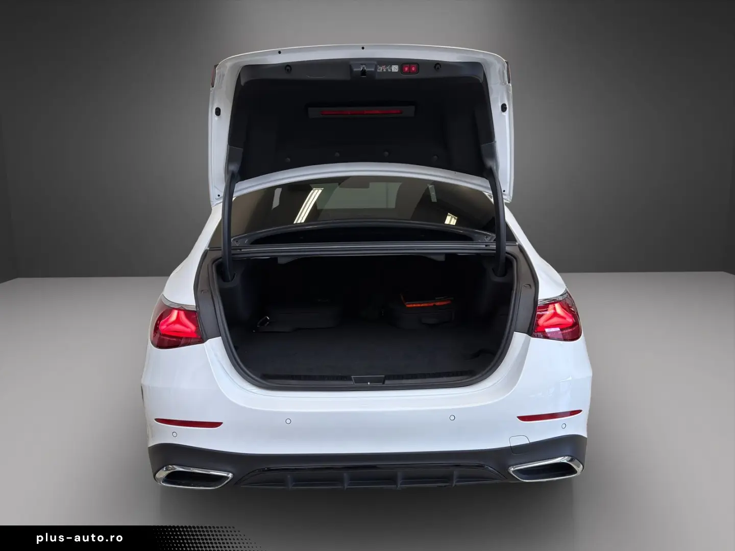 MERCEDES-BENZ E 400 e 4M AMG Superscreen HUD  Airmat&hellip;