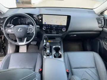 LEXUS NX 450h  E-Four