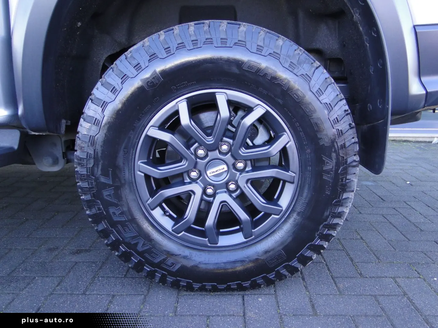 FORD RAPTOR e-4WD Doppelkabine