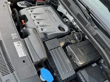 VW Sharan 2 0 diesel 140cp Rate fixe fara avans