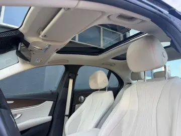 MERCEDES-BENZ E300 e Lim. 4Matic Navi Leder LED KeylessGo