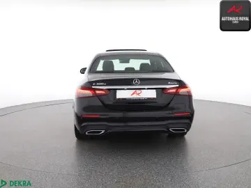 MERCEDES-BENZ E 300 e 4M AMG NIGHT BURMESTER HIGH-END HUD SH