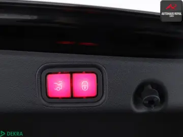 MERCEDES-BENZ E 300 e 4M AMG NIGHT BURMESTER HIGH-END HUD SH