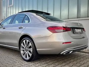 MERCEDES-BENZ E 300e 4Matic Exclusive DESIGNO ASSIST…